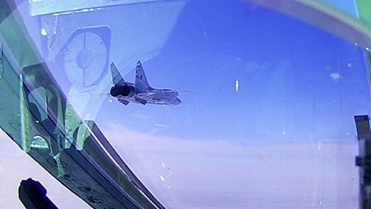 Бои за небо Украины — летчики против лiтаков