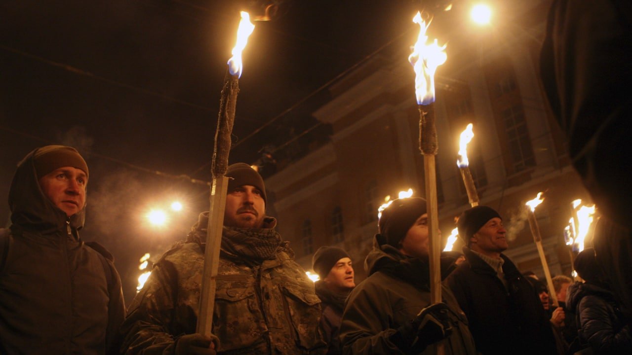 Как Украина превратилась в современное неонацистское государство