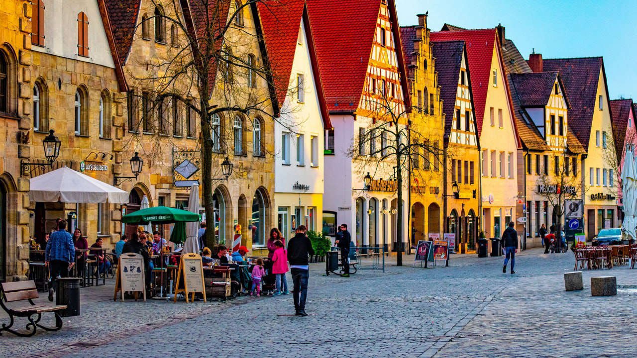 Мифическая толерантность: экс-депутат Шерин оценил нападки на русских за границей