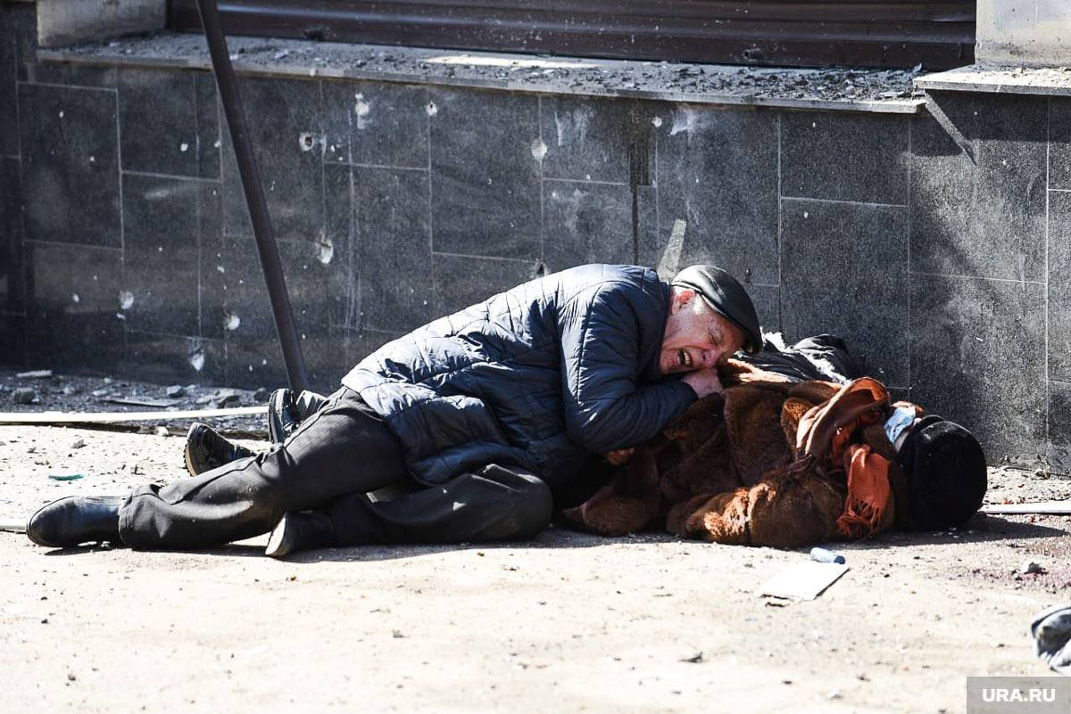 Избирательная слепота: СМИ США проигнорировали кровавый удар ВСУ по Донецку