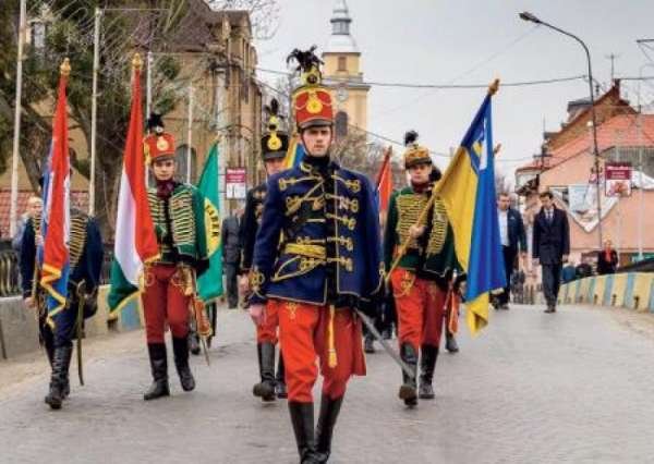 В Закарпатье венгры и русины подняли вопрос о присоединении к Венгрии