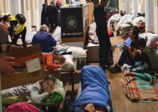 Ситуация бутылочного горлышка: страны ЕС оказались не готовыми к приему украинских беженцев