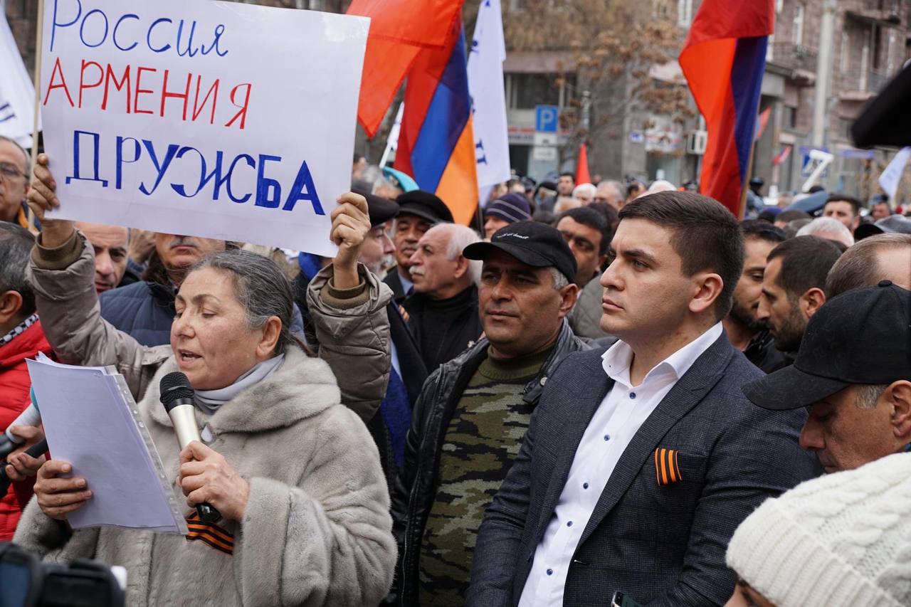 Наглость без границ: армяне призвали проучить украинского дипломата за антироссийские выходки