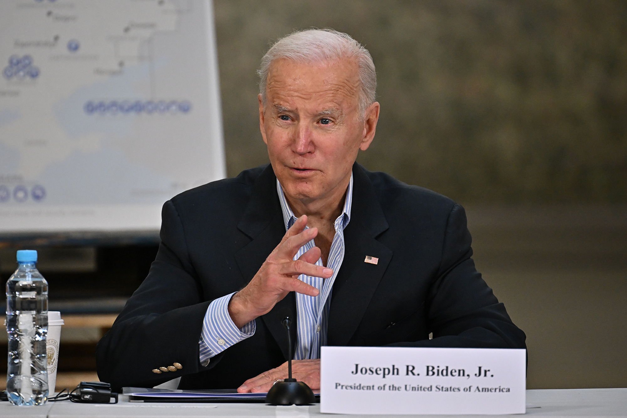 Точку в визите Байдена в Польшу поставила Россия