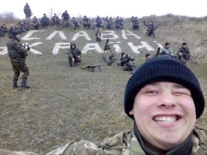 Бегите, хлопцы, пока можете: кадры издевательства над русскими пленными дошли до адресатов