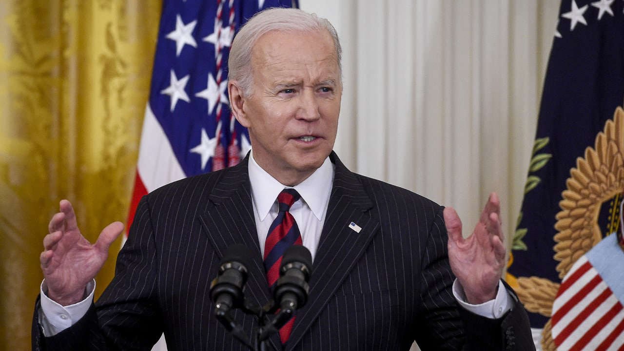 Bloomberg: Байден лишился поддержки союзников из-за оскорблений в адрес Путина