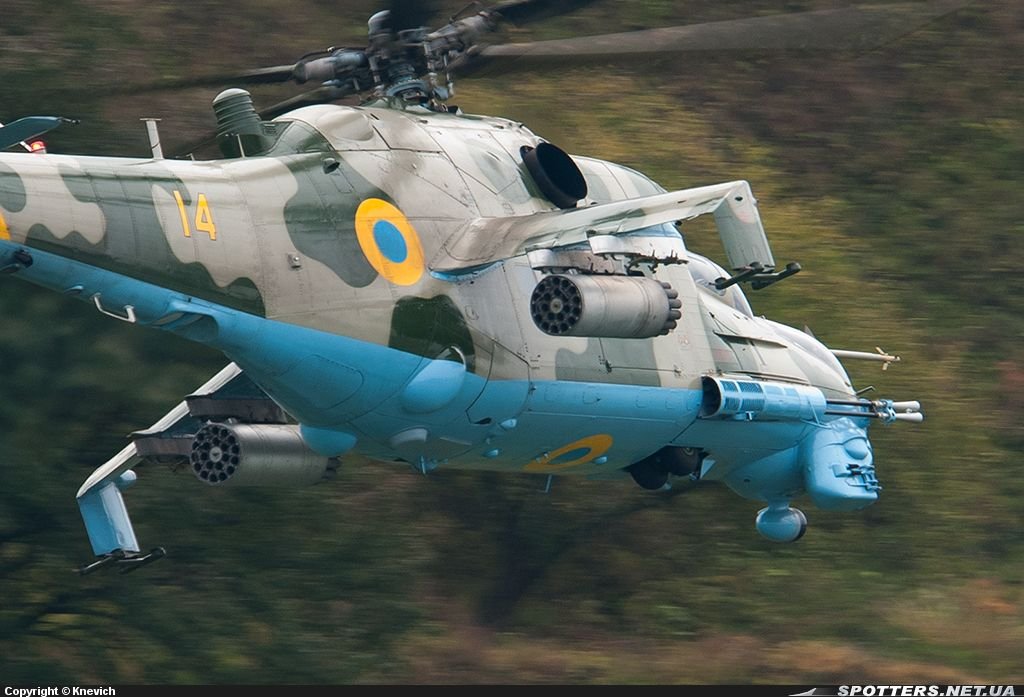 Кадры ухода украинских Ми-24 после удара по Белгороду