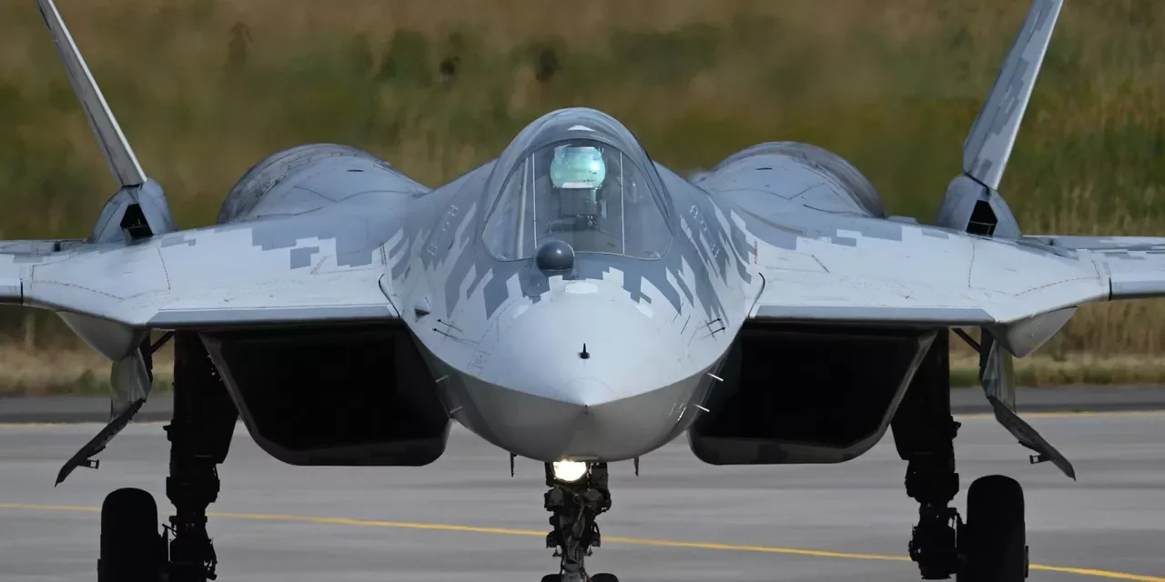 Пентагон выбрал Су-57 на роль кинозлодея