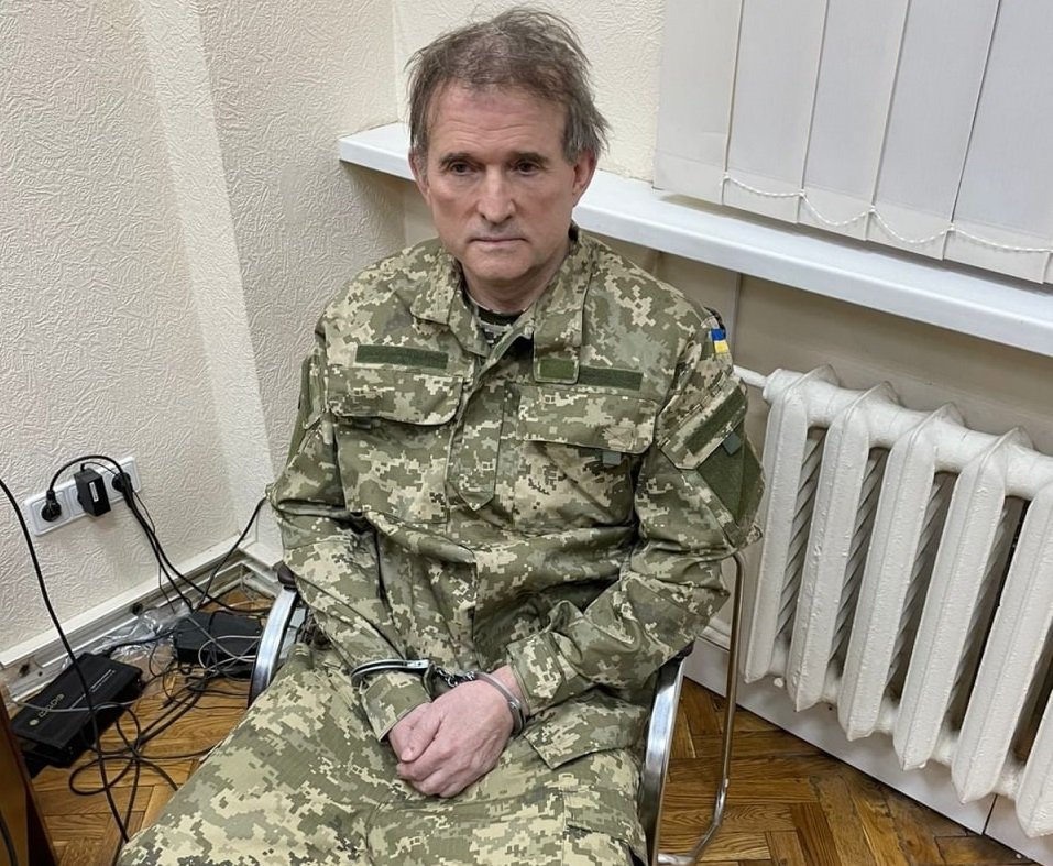 Зеленский сообщил о задержании политика Виктора Медведчука