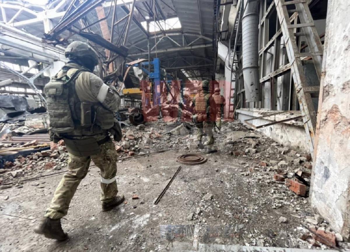 Спецназ МВД ДНР вошел в цеха «Азовстали»