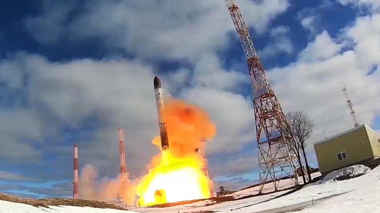 «Большое чудовище» арсенала РФ: почему на Западе боятся ракеты «Сармат»