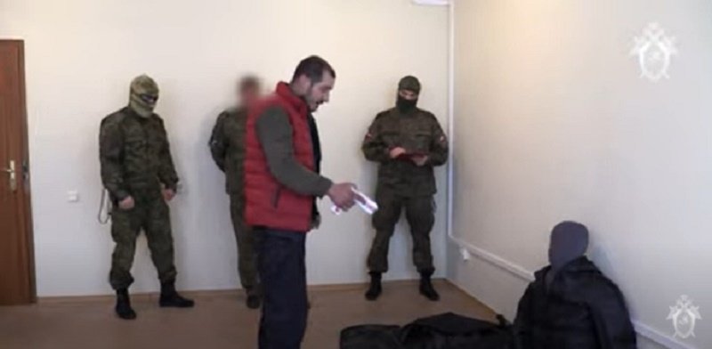 В Мариуполе офицер ВСУ надругался над женщиной на глазах у мужа