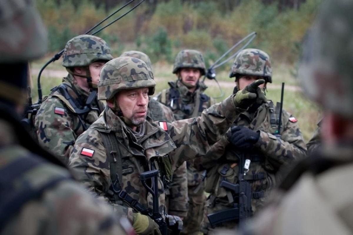 В руки разведки попал приказ командующего ВС Польши о захвате 2-х областей Украины