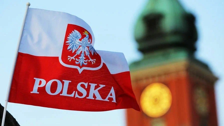 Статус сателлита США не поможет: захват Польшей Львова повлечет четвертый раздел
