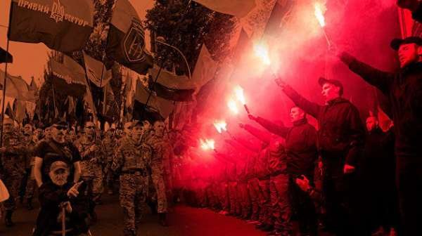 Как проходила нацификация Украины