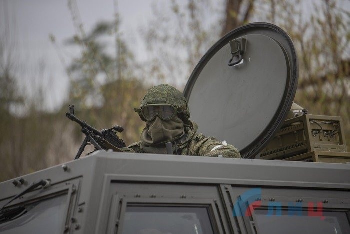 Войска ЛНР развивают наступление в районе Попасной