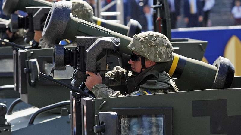 Немецкий генерал Вад назвал бессмысленными поставки тяжелого вооружения Украине