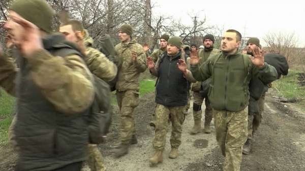 Спасти остатки армии Украины может только массовая сдача ВСУ в плен