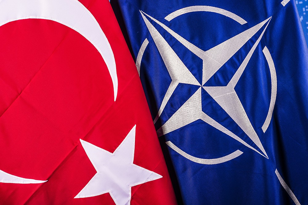 В Анкаре опять заговорили о закрытии военных баз НАТО и даже выходе из альянса