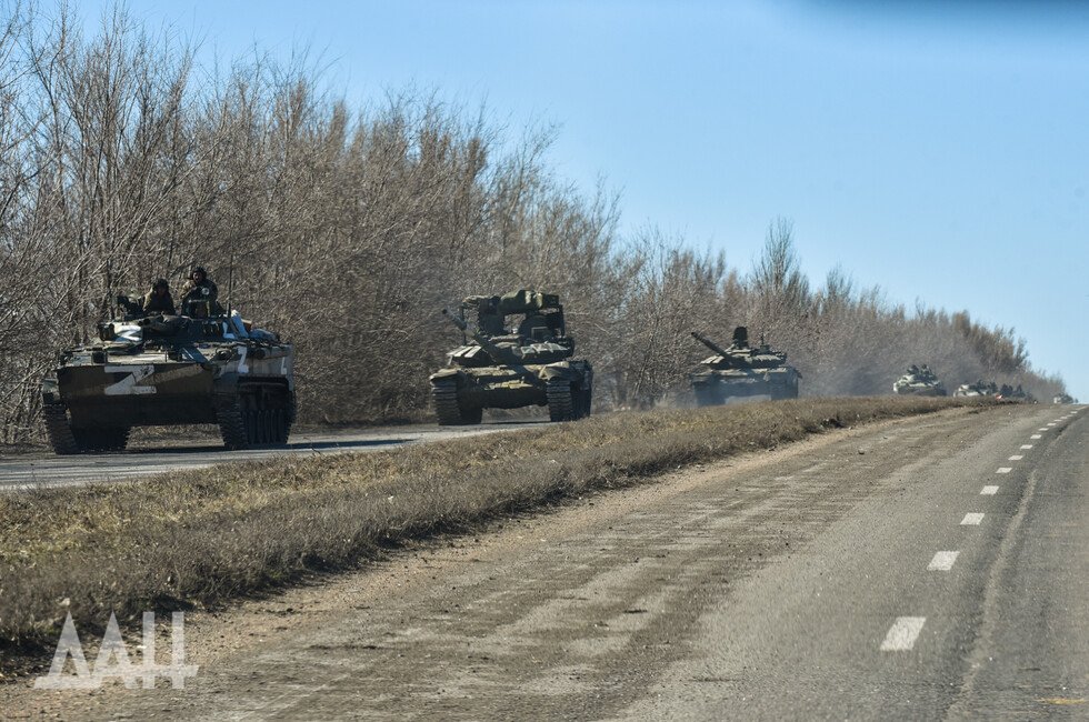 Войска ДНР и ЛНР при поддержке армии России продвигаются к Славянску