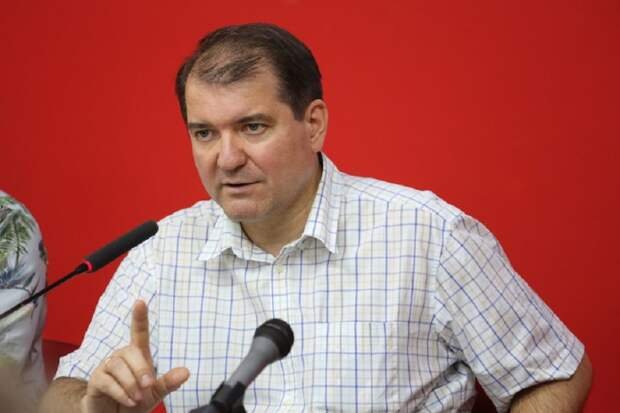 Корнилов показал на примере публикации CNN, кто решает судьбу Украины