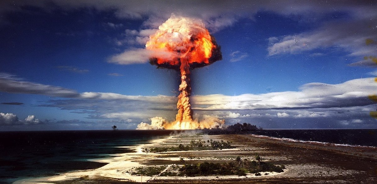 Иноагент Невзоров пугает россиян «ядерным пламенем»