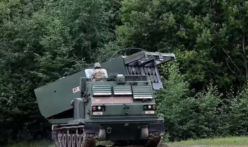 Запад своими руками роет могилу киевскому режиму