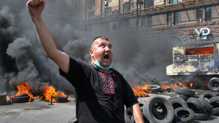 «Вонзить «Кинжал» в сердце твари»: Конашенкову предложили анонсировать удар по майдану