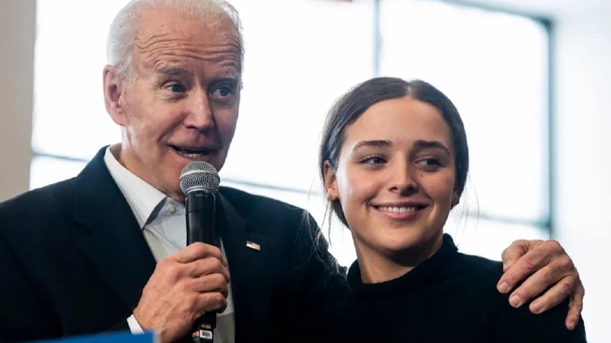 Откровения дочери Джо Байдена привели к новому скандалу в США