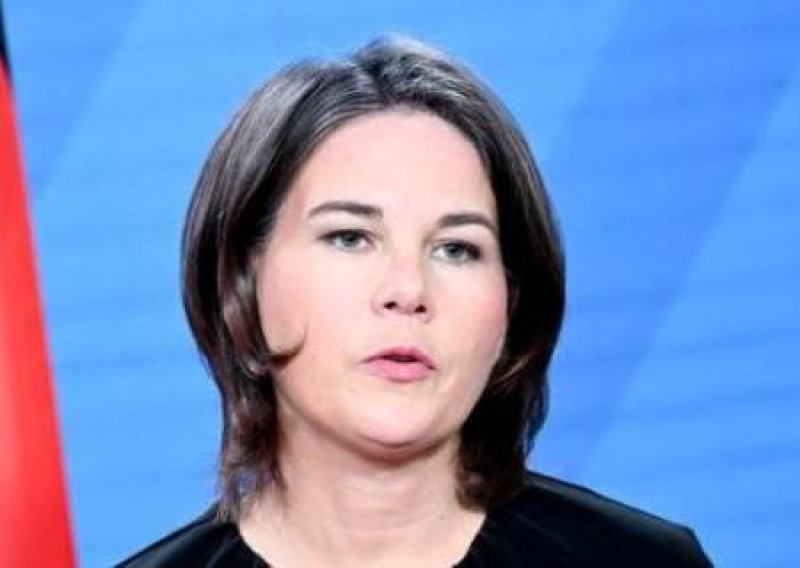 «Голод как оружие» — это как раз в исторических традициях ФРГ: Бербок напомнили о 900-дневной блокаде Ленинграда