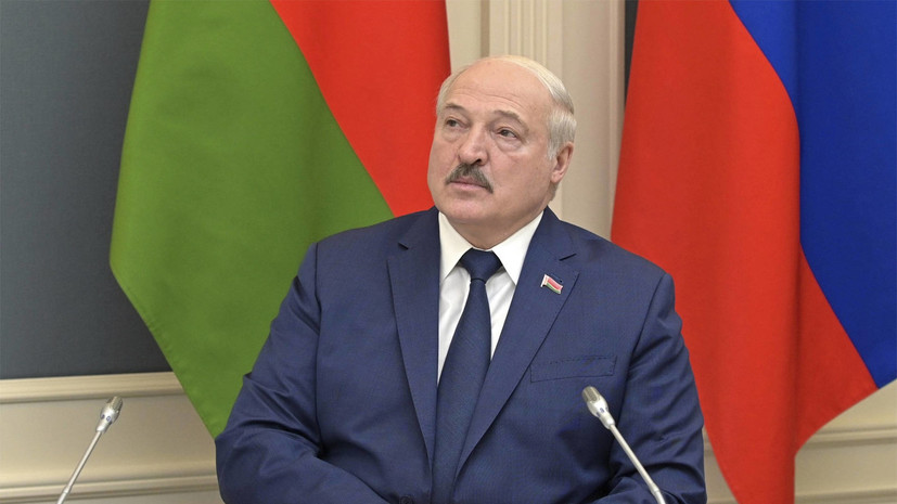 Лукашенко объяснил, почему просил у Путина ядерное оружие