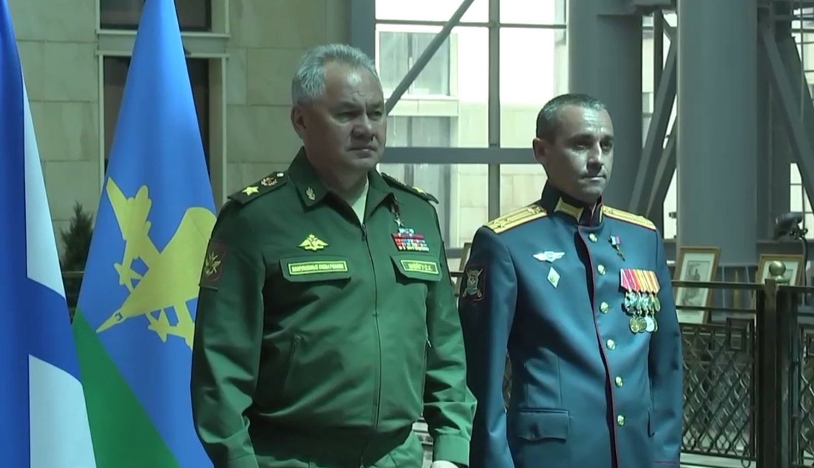 Командир Оренбургского казачьего танкового полка Иван Шиц получил Звезду Героя России