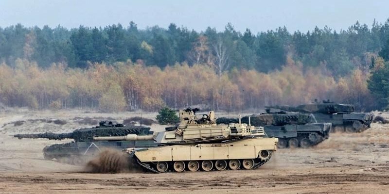 С какими танками Польша будет проводить «миротворческую операцию» на территории Украины?