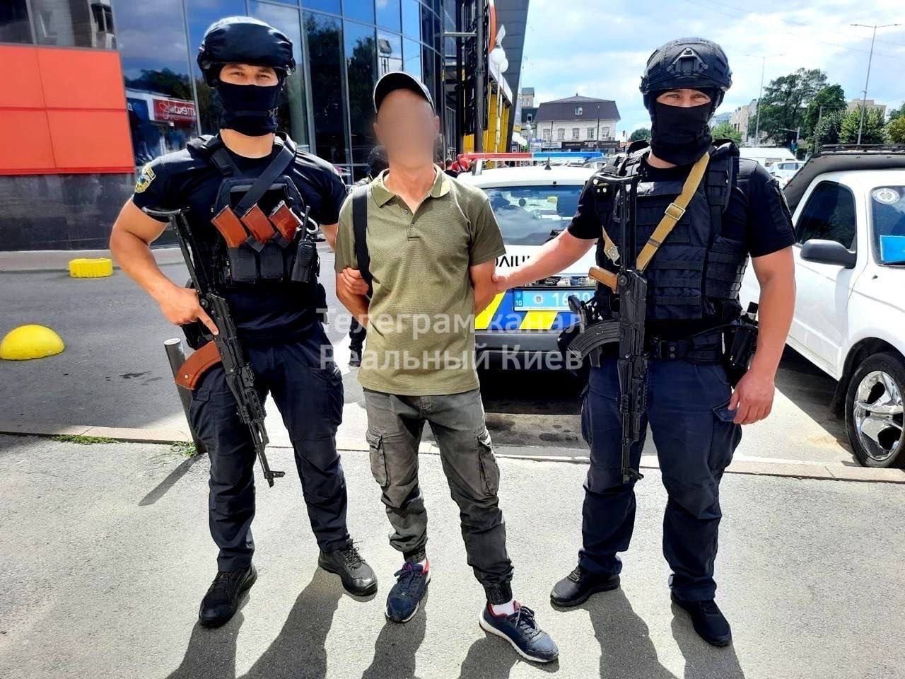 В огороде конопля, а в Киеве дядьки… с наркотой и оружием. Часть вторая