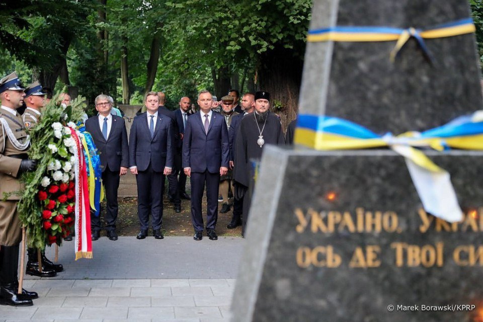 Дуда готов поступиться исторической памятью ради оккупации западных земель Украины