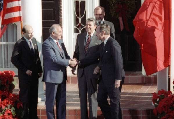 Что на самом деле Запад обещал России по поводу расширения НАТО