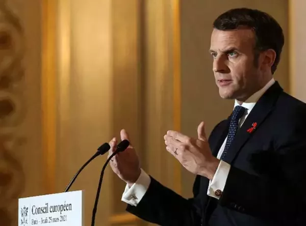 "Век изобилия закончился, готовимся к худшему" - послание Макрона французам