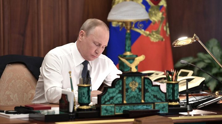 Теперь официально: Путин признал независимость Херсонской и Запорожской областей