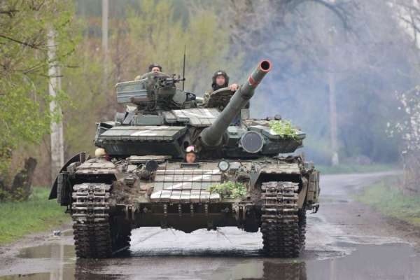 Ракета попала в российский танк на Украине