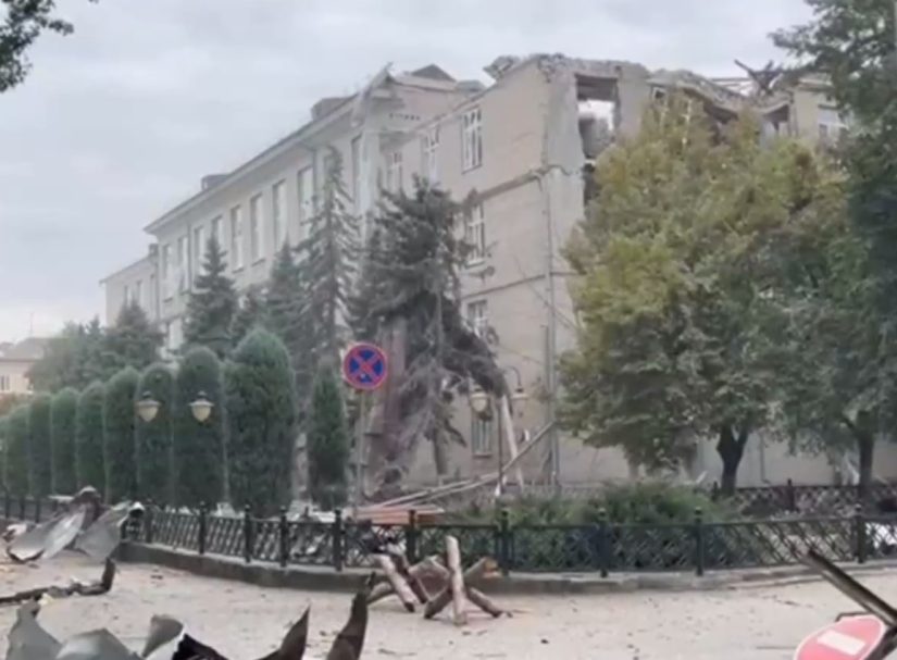 ВСУ выпустили пять ракет по центру Херсона, есть погибшие