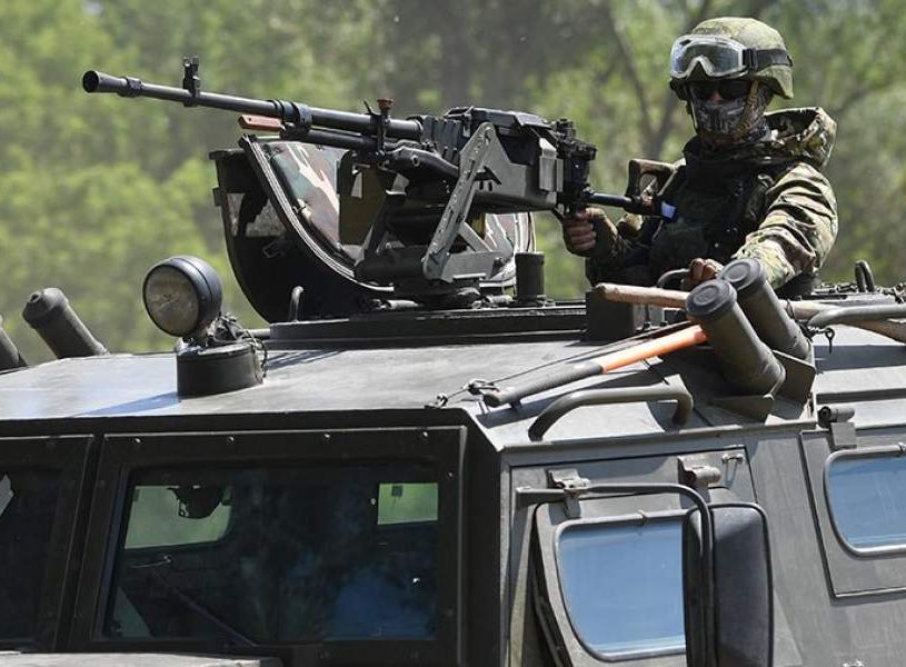 Мы не такие: Российские военные оказали первую помощь раненым ВСУшникам