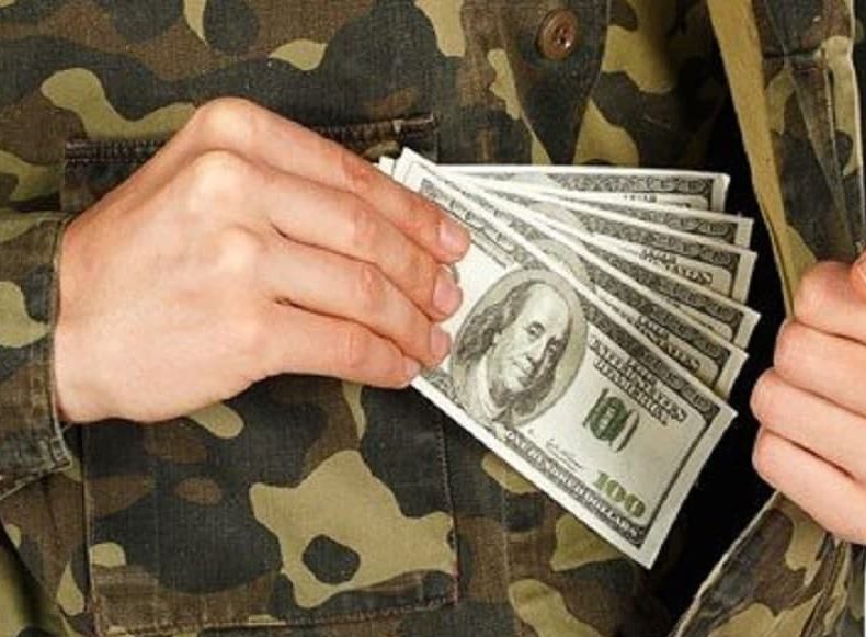 Коррупционная оборонка. Куда ушли миллионы на бронежилеты, которых так и не увидели ВСУ