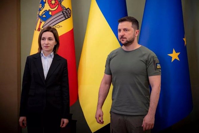 Предчувствие войны на Днестре – Санду и Зеленский играют с фитилём