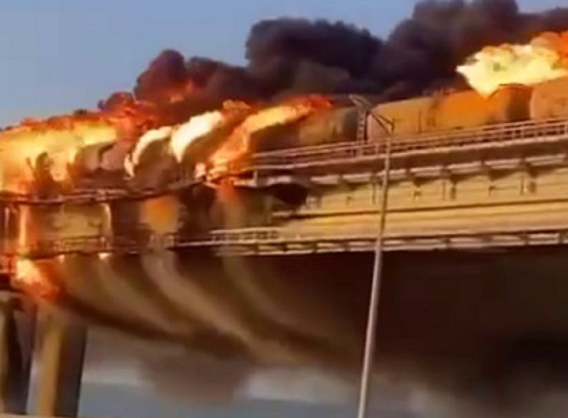 Для теракта на Крымском мосту Украина использовала «зерновой коридор»