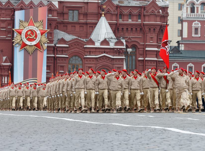«А где все повзрослевшие выпускники Юнармии?» – Сладков недоумевает