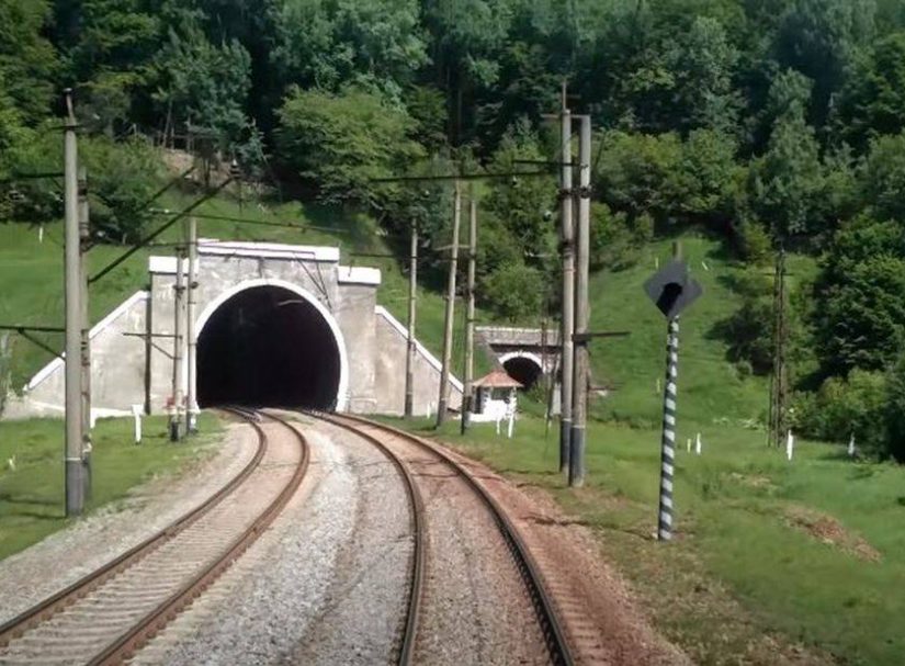 Тоннель стратегического значения: два «Калибра» создадут рельсовый коллапс на Украине