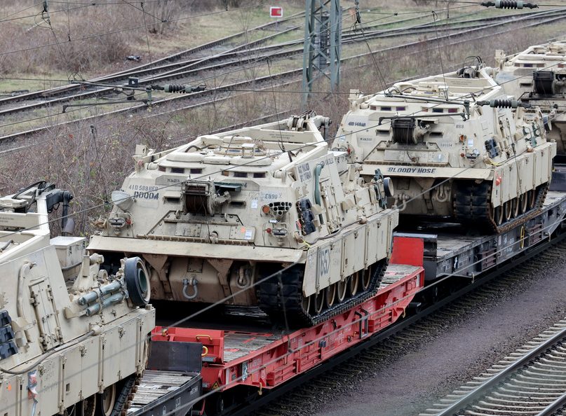Сивков: Удары по железной дороге Украины не дали нанести российские олигархи