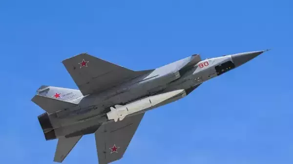 Британии не спастить от российского гиперзвука: экс-маршал предупредил Лондон