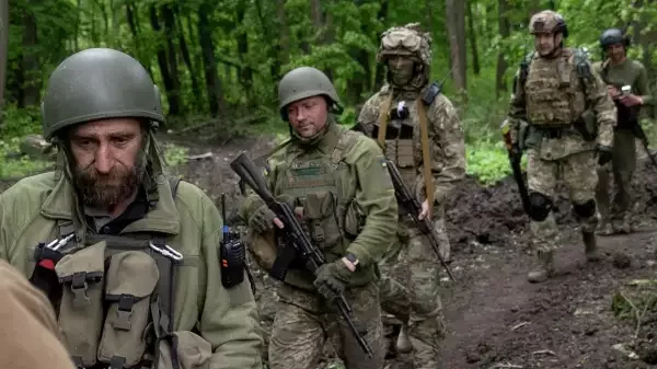 Бойцы ВСУ плачутся в соцсетях, кляня "мясные штурмы укрепрайонов" под Херсоном