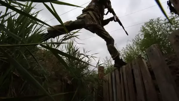 Глаза открылись после казни отца: Бывший солдат ВСУ перешёл на сторону России